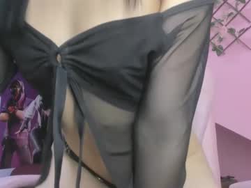 Meribeth303av Chaturbate stream image from July 21, 2025