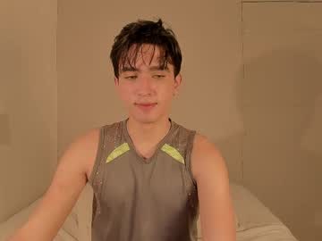 Andrew_Luxo Chaturbate stream image from July 21, 2025