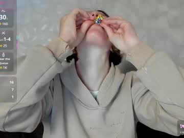 Lusyagreenberg Chaturbate stream image from July 21, 2025