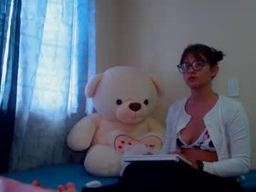 Meganxox25 Chaturbate stream image from July 21, 2025