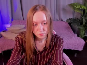 Seavia Chaturbate stream image from July 21, 2025