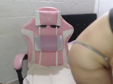 Shira_Evans40 Chaturbate stream image from July 21, 2025