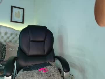 Glamwtigress Chaturbate stream image from July 21, 2025