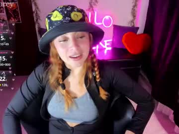 Violetaarey Chaturbate stream image from July 21, 2025