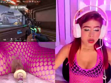 Ximenareid Chaturbate stream image from July 21, 2025