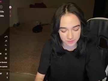 Berryyukii Chaturbate stream image from July 21, 2025