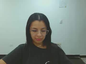 Angelmei Chaturbate stream image from July 22, 2025