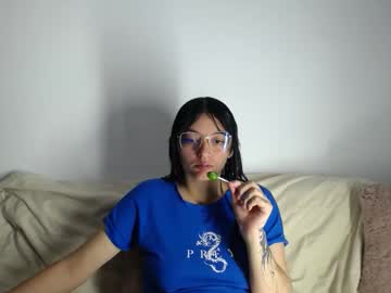 Lessliee Chaturbate stream image from July 22, 2025