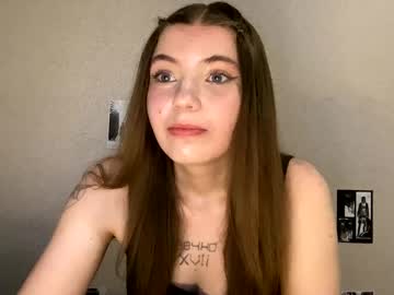 Mirabunnys Chaturbate stream image from July 22, 2025