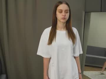 Wandaalsbrook Chaturbate stream image from July 22, 2025