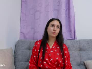 Jullya_X_ Chaturbate stream image from July 22, 2025