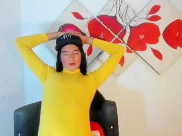 Latinmia23hot Chaturbate stream image from July 22, 2025