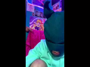 Laubxx Chaturbate stream image from July 22, 2025
