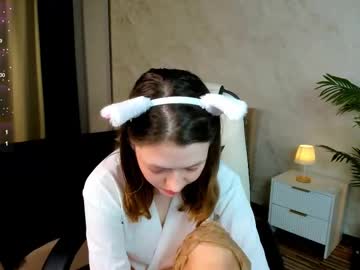 Lunarlily7 Chaturbate stream image from July 22, 2025