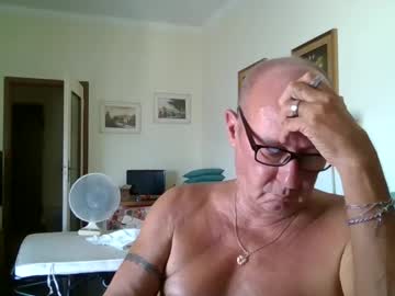 Nanahotel Chaturbate stream image from July 22, 2025