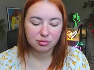 Desirelayla Chaturbate stream image from July 22, 2025