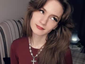 Katesell Chaturbate stream image from July 22, 2025