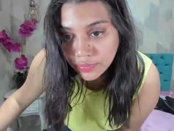 Lindabreexlove Chaturbate stream image from July 22, 2025