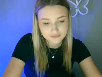 Mia_Moon27 Chaturbate stream image from July 22, 2025
