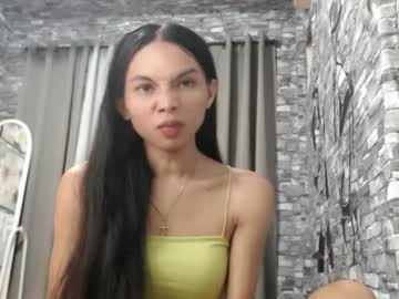 Sluttychie Chaturbate stream image from July 22, 2025