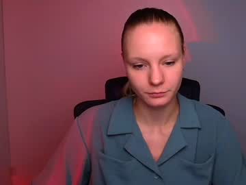 Kelly_Lly Chaturbate stream image from July 22, 2025
