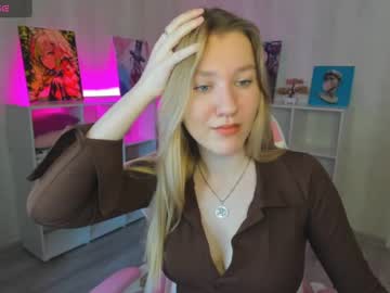 Mariel_Brown Chaturbate stream image from July 22, 2025