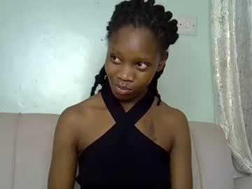 Fine_Queen12 Chaturbate stream image from July 22, 2025