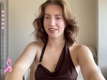 Hot_Lliinns Chaturbate stream image from July 22, 2025