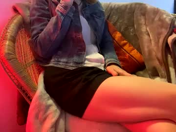 Redfoxofficial Chaturbate stream image from July 22, 2025