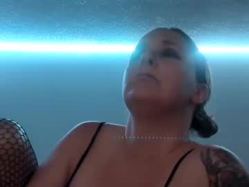 Katyjuggs Chaturbate stream image from July 22, 2025