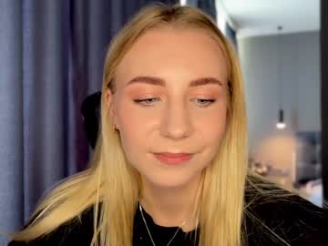 Valeria_Shydreamer Chaturbate stream image from July 22, 2025