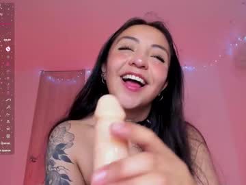 Lolaberry_ Chaturbate stream image from July 22, 2025