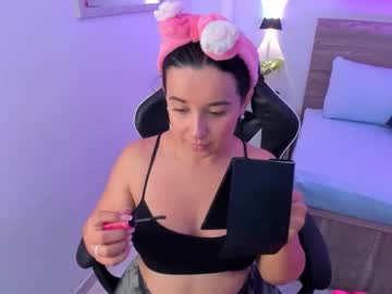 Izaro_22 Chaturbate stream image from July 22, 2025