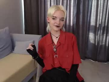 Helen__Woods Chaturbate stream image from July 22, 2025