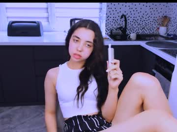 Skarleettt_ Chaturbate stream image from July 22, 2025