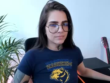 Meurief Chaturbate stream image from July 22, 2025