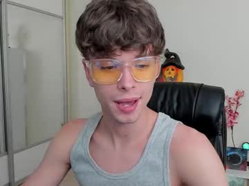 Calvin_Loves_You Chaturbate stream image from July 22, 2025