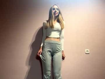 Terravanlue Chaturbate stream image from July 22, 2025