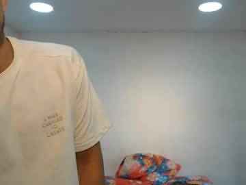 Danielitopapii Chaturbate stream image from July 22, 2025