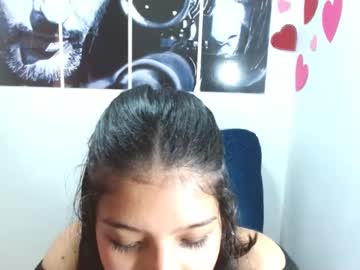 Isabellag0mez Chaturbate stream image from July 22, 2025