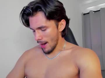Axel_Owen Chaturbate stream image from July 22, 2025