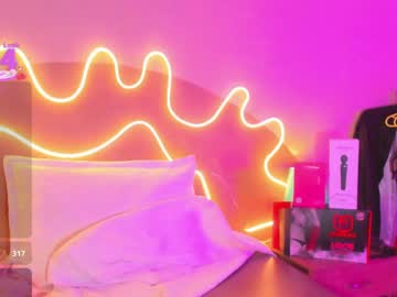 Bella_Fontana Chaturbate stream image from July 22, 2025
