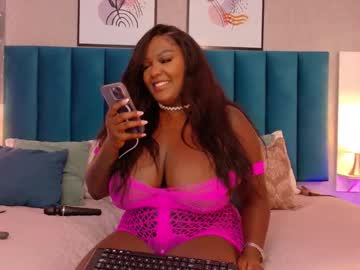 Cheneelllorens Chaturbate stream image from July 22, 2025