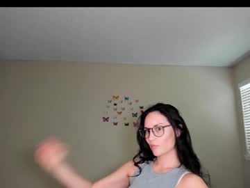 Zoiebutterfly Chaturbate stream image from July 22, 2025