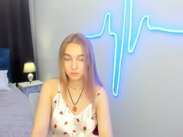 Yasminasage Chaturbate stream image from July 22, 2025