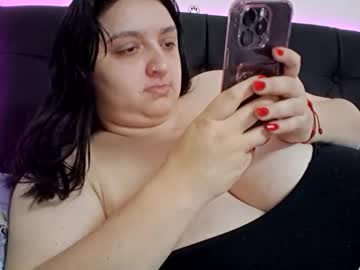 Aliceinboobieland Chaturbate stream image from July 22, 2025