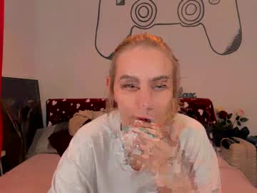 Oliviahappy Chaturbate stream image from July 22, 2025
