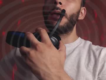 Henryaxe Chaturbate stream image from July 23, 2025