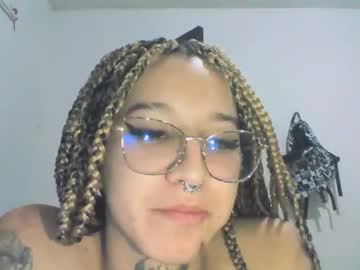 Violetrousexx Chaturbate stream image from July 23, 2025