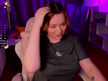 Kari_Lunna stream image from July 23, 2025